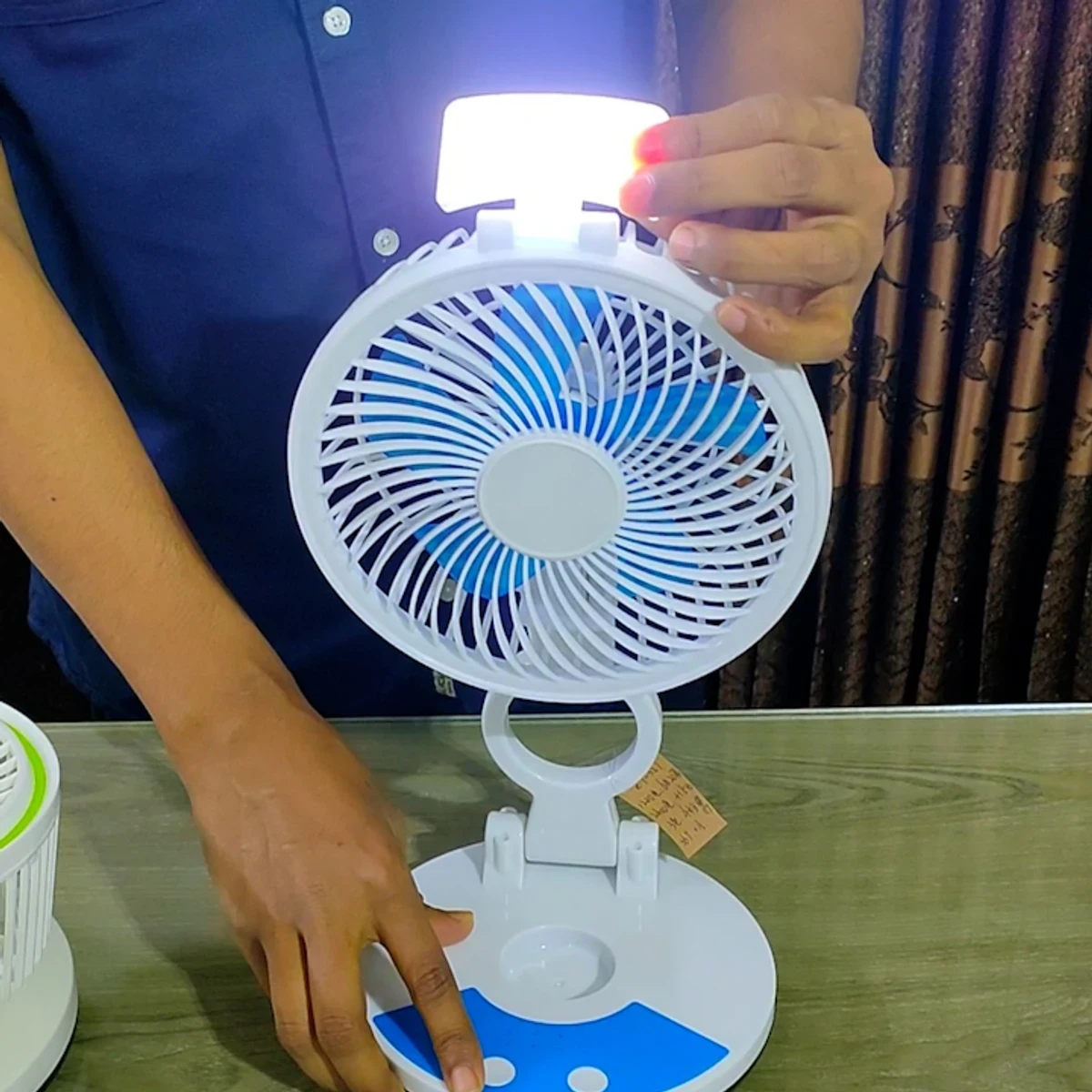 TABLE FAN WITH LED LIGHT ( RECHARGEABLE )